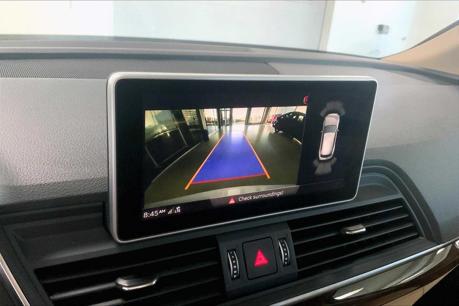 Thumbnail: 2020 Audi Q5 - 24