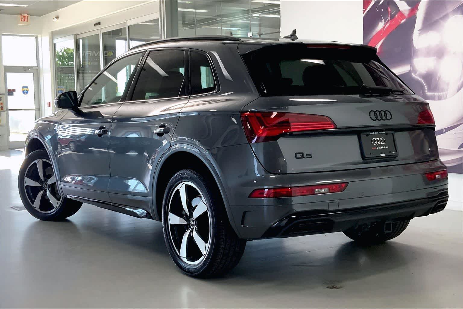 Thumbnail: 2023 Audi Q5 - 4