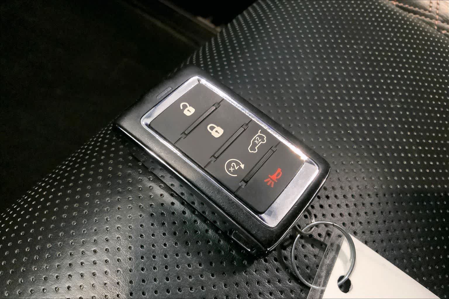 Thumbnail: 2022 Jeep Grand Cherokee - 17