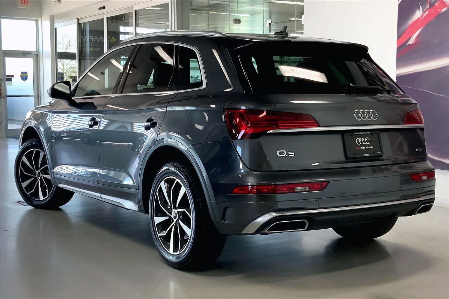 Thumbnail: 2022 Audi Q5 - 4