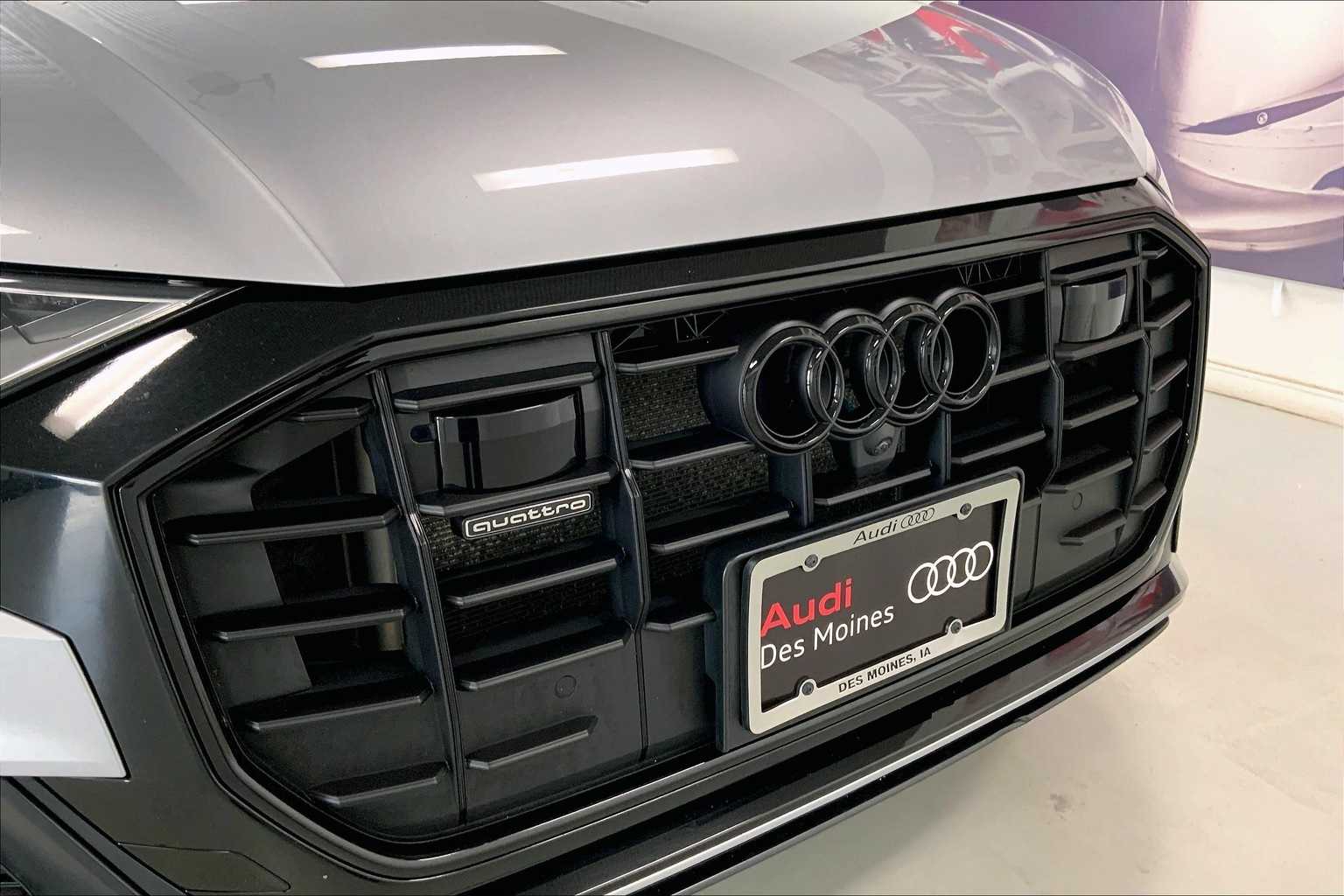 Thumbnail: 2022 Audi Q8 - 33
