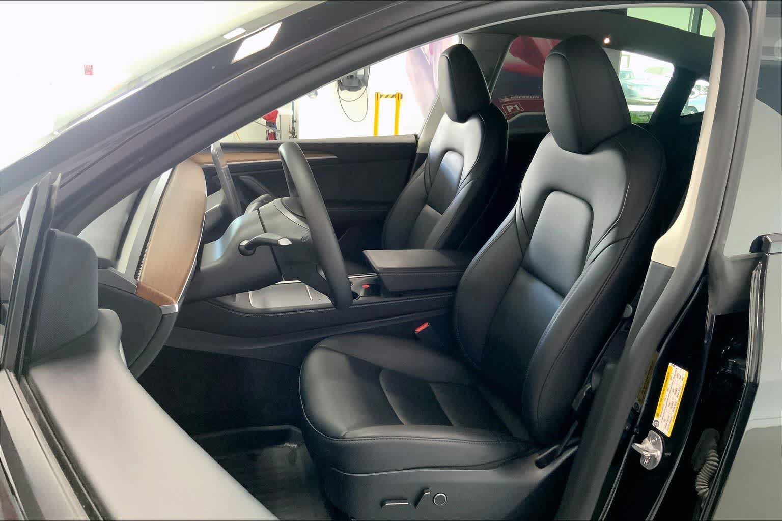 Thumbnail: 2024 Tesla Model Y - 10