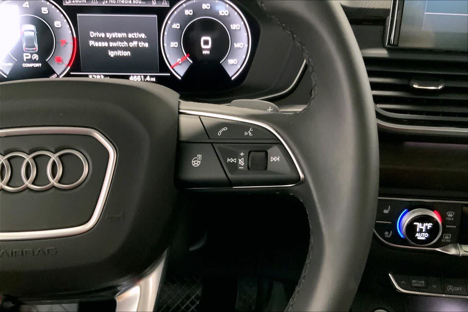 Thumbnail: 2025 Audi Q5 - 23