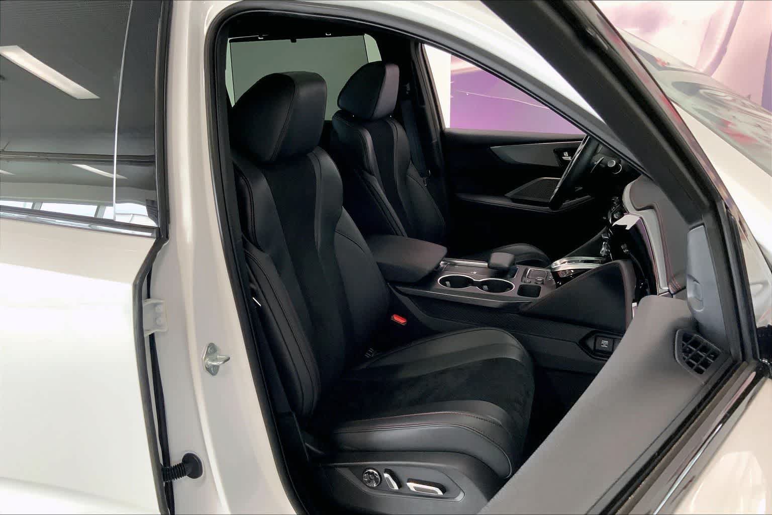 Thumbnail: 2022 Acura MDX - 11