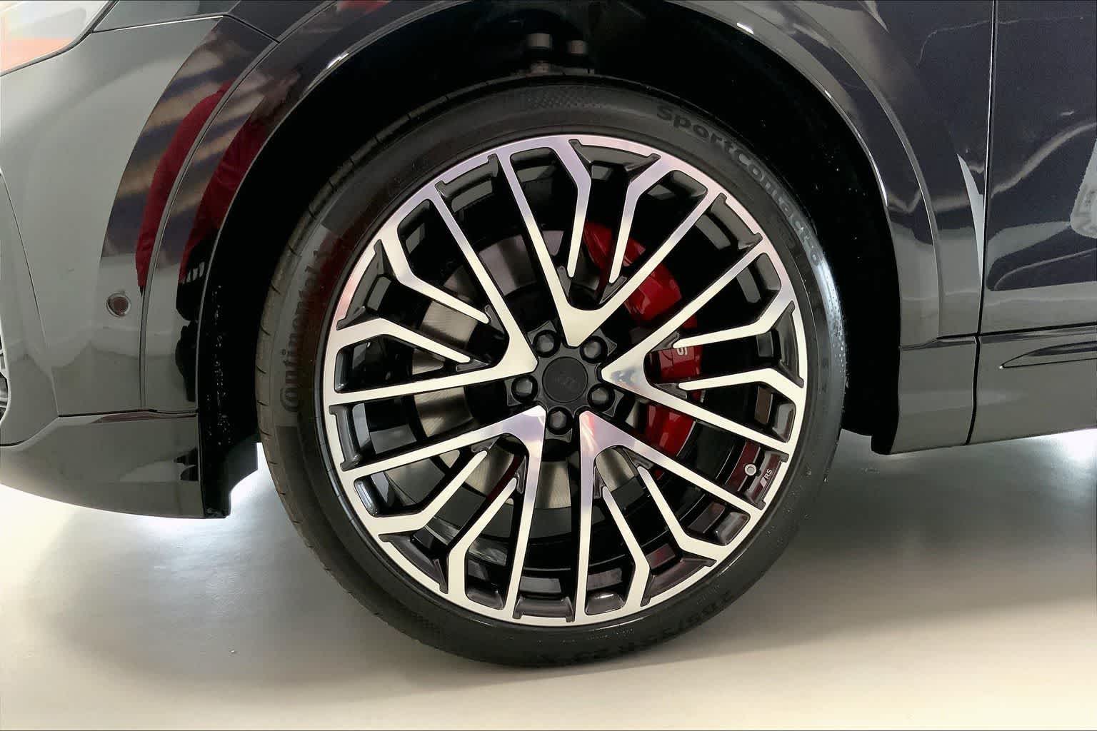 Thumbnail: 2026 Audi SQ8 - 8