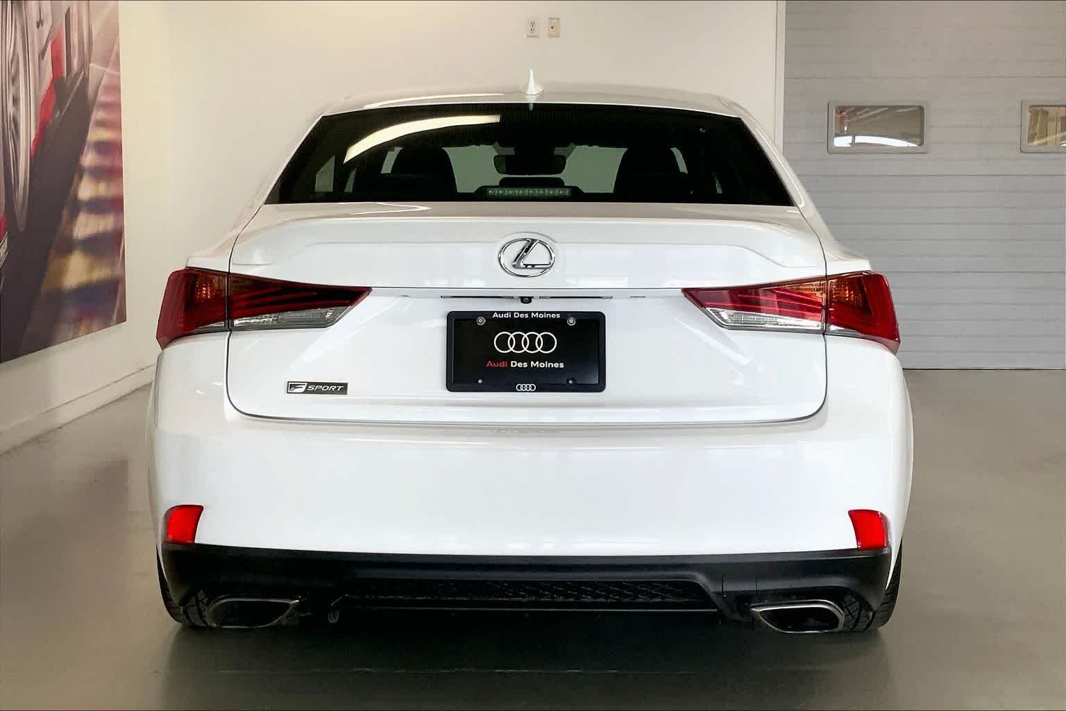 Thumbnail: 2018 Lexus IS - 5