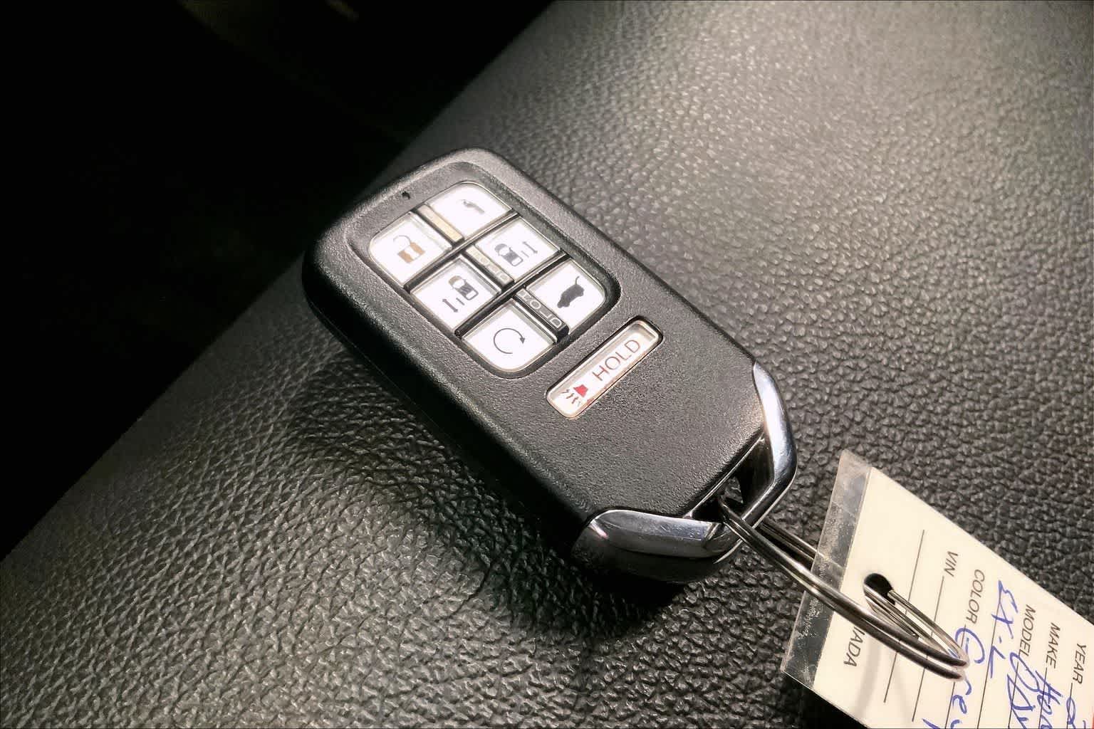 Thumbnail: 2023 Honda Odyssey - 18