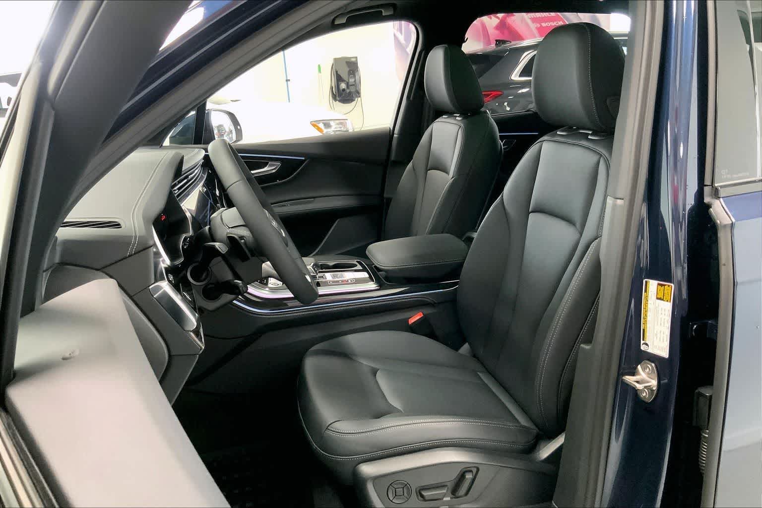 Thumbnail: 2026 Audi Q7 - 10