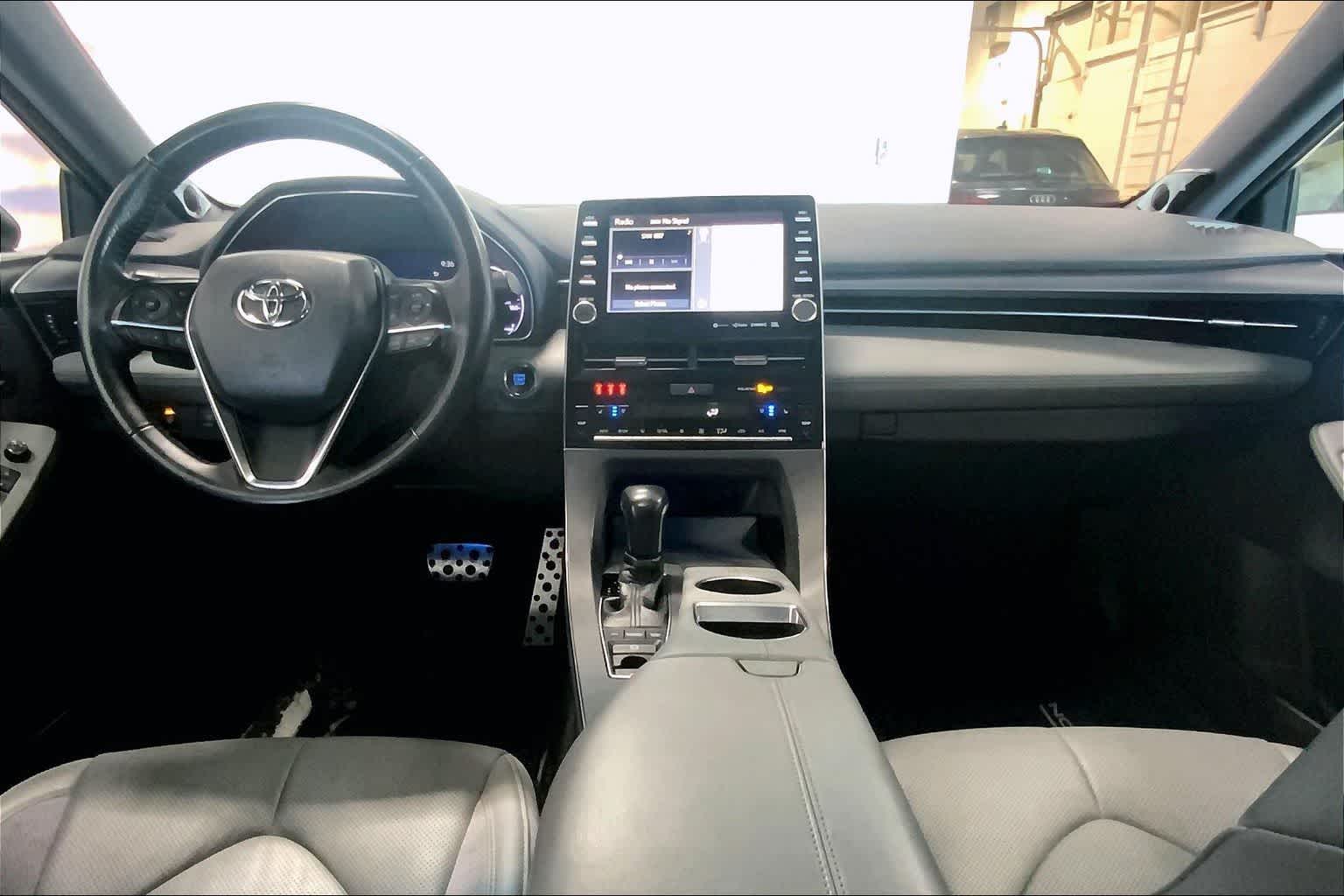 Thumbnail: 2020 Toyota Avalon - 8