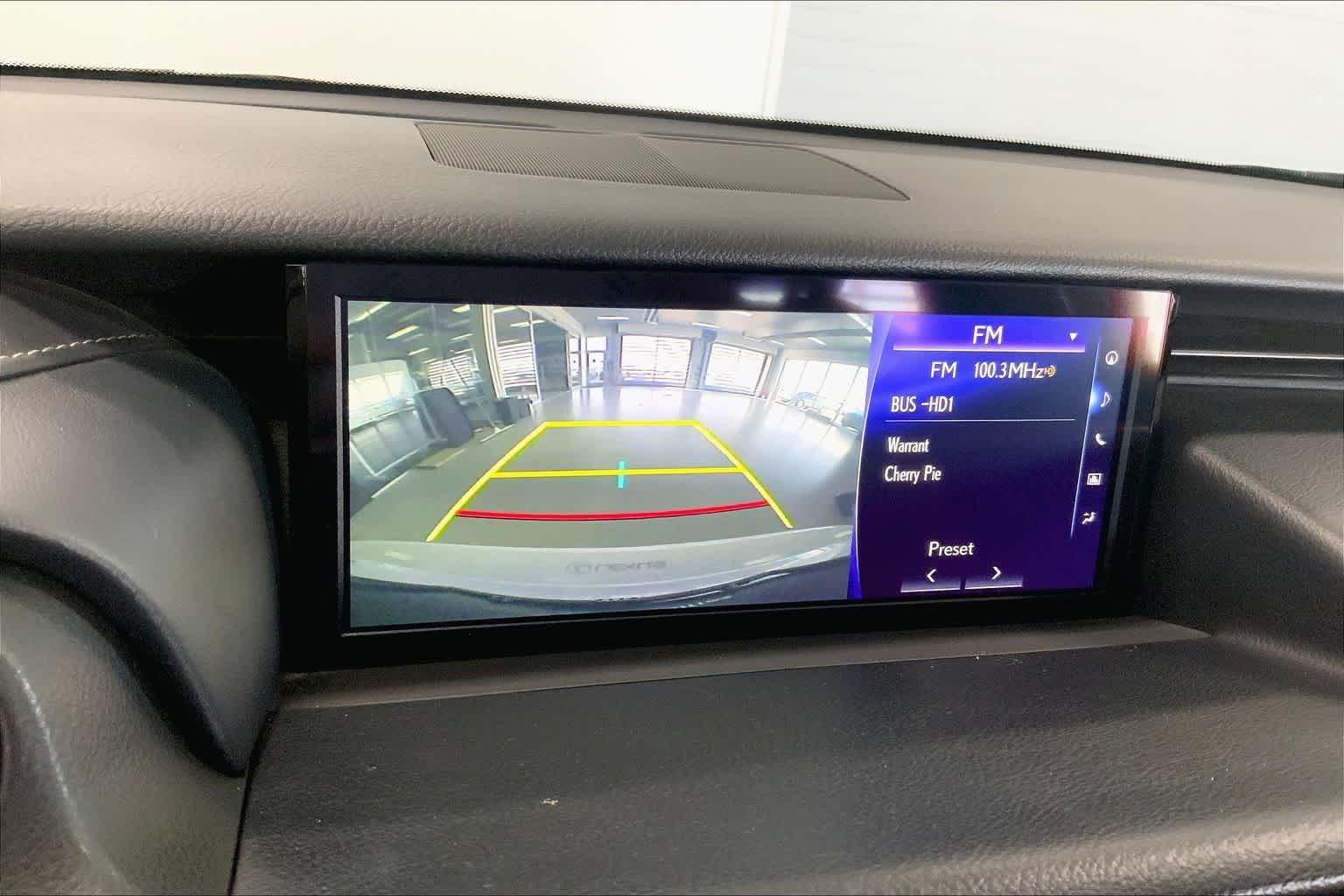 Thumbnail: 2018 Lexus IS - 23