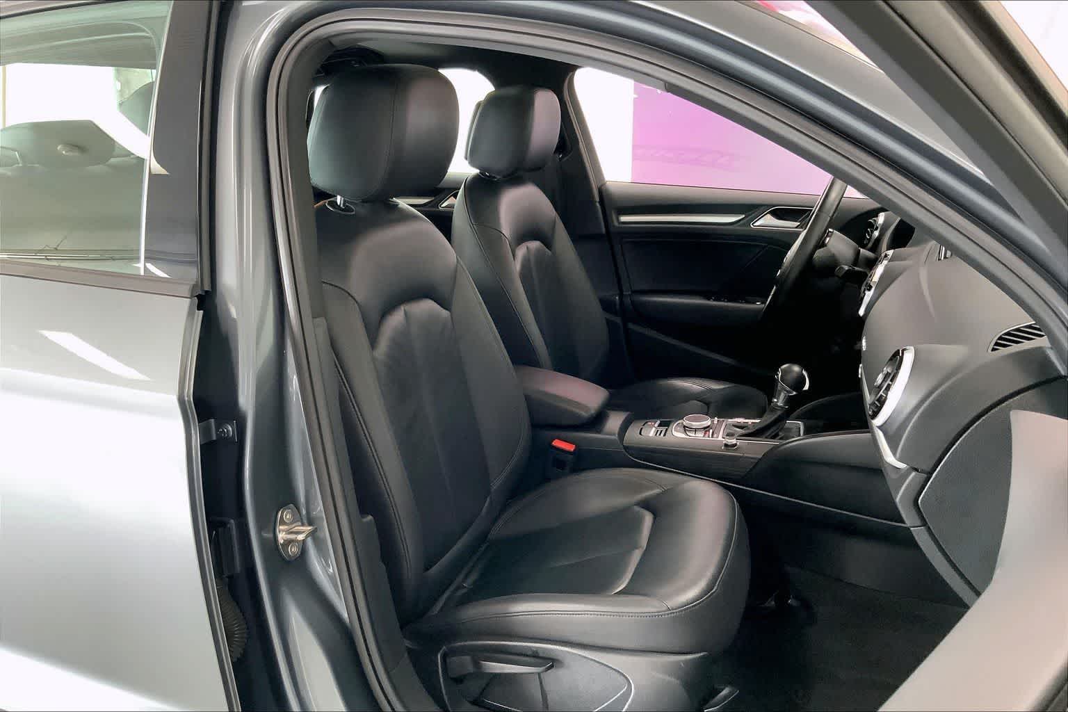 Thumbnail: 2016 Audi A3 - 11