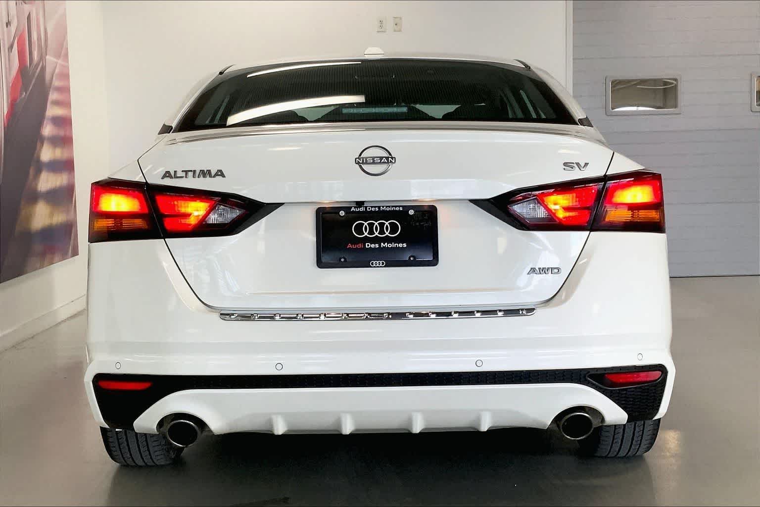 Thumbnail: 2023 Nissan Altima - 5