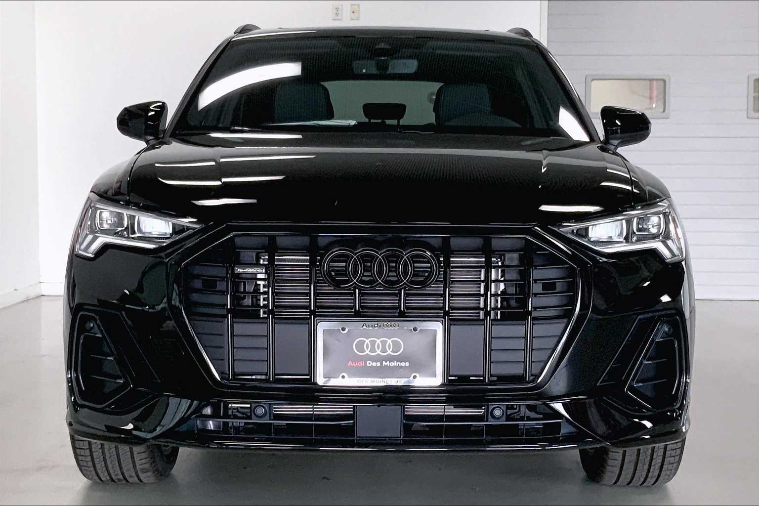 Thumbnail: 2025 Audi Q3 - 6