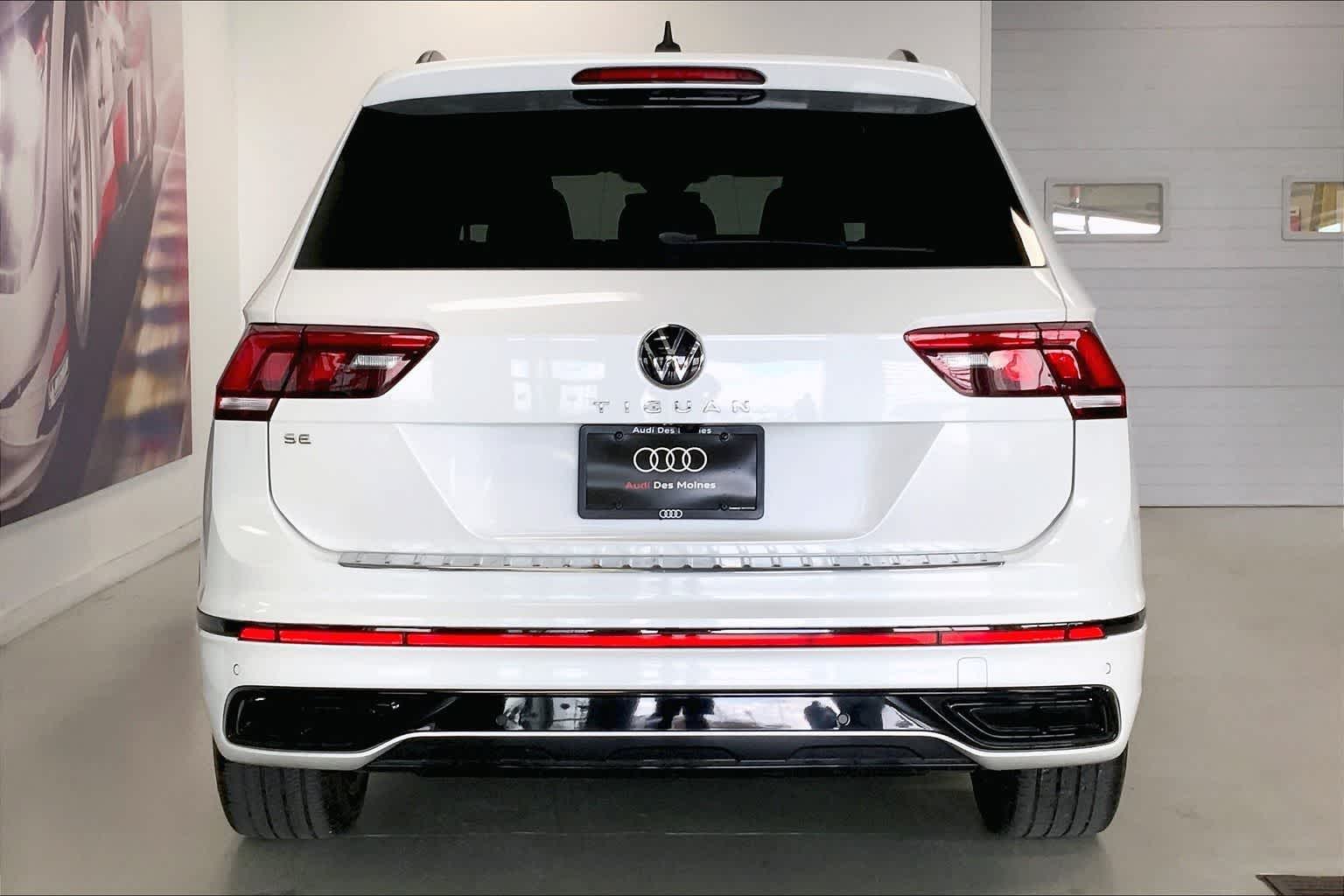 Thumbnail: 2023 Volkswagen Tiguan - 5