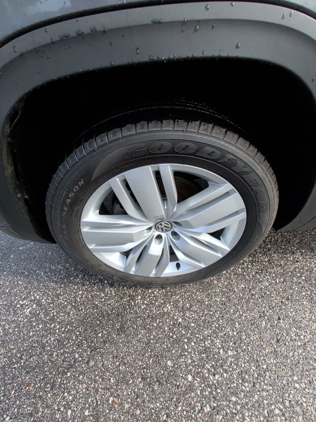 Thumbnail: 2018 Volkswagen Atlas - 10