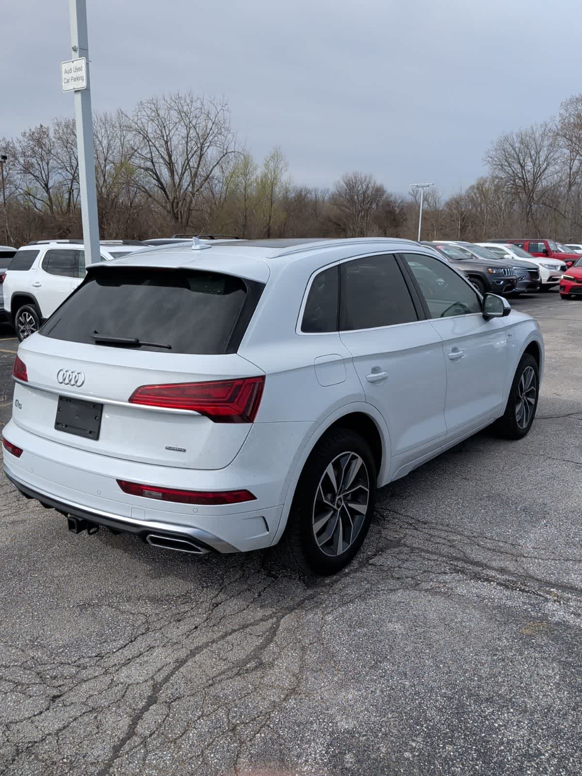 Thumbnail: 2023 Audi Q5 - 6