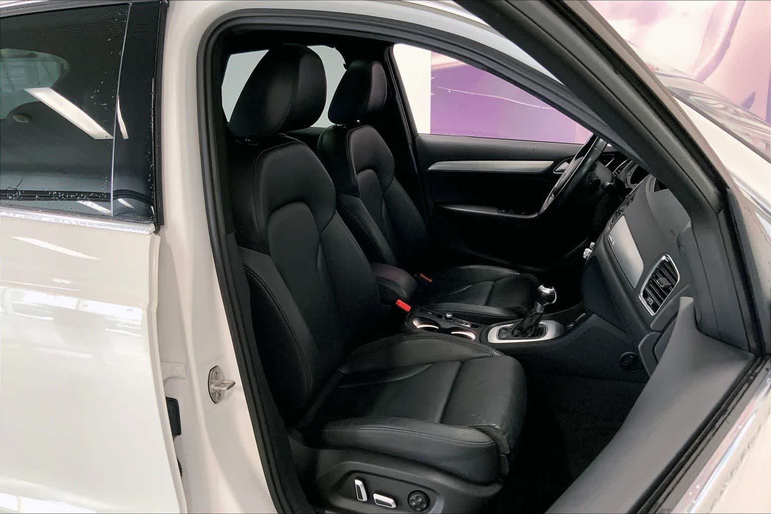 Thumbnail: 2018 Audi Q3 - 12