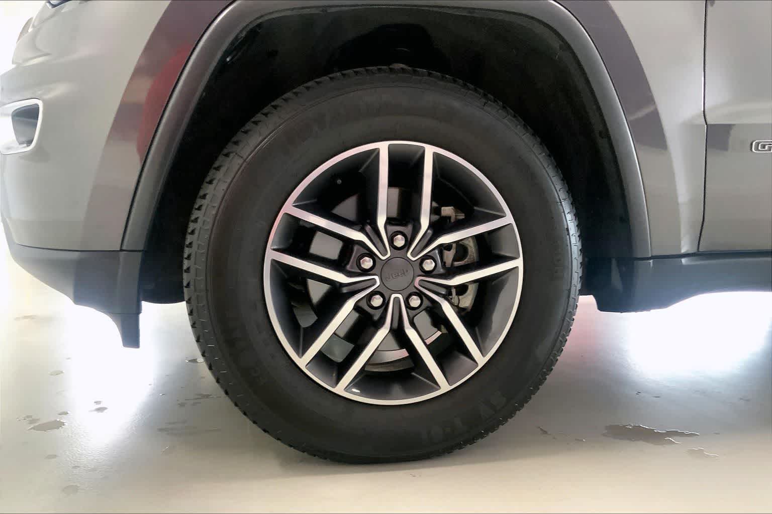 Thumbnail: 2019 Jeep Grand Cherokee - 7