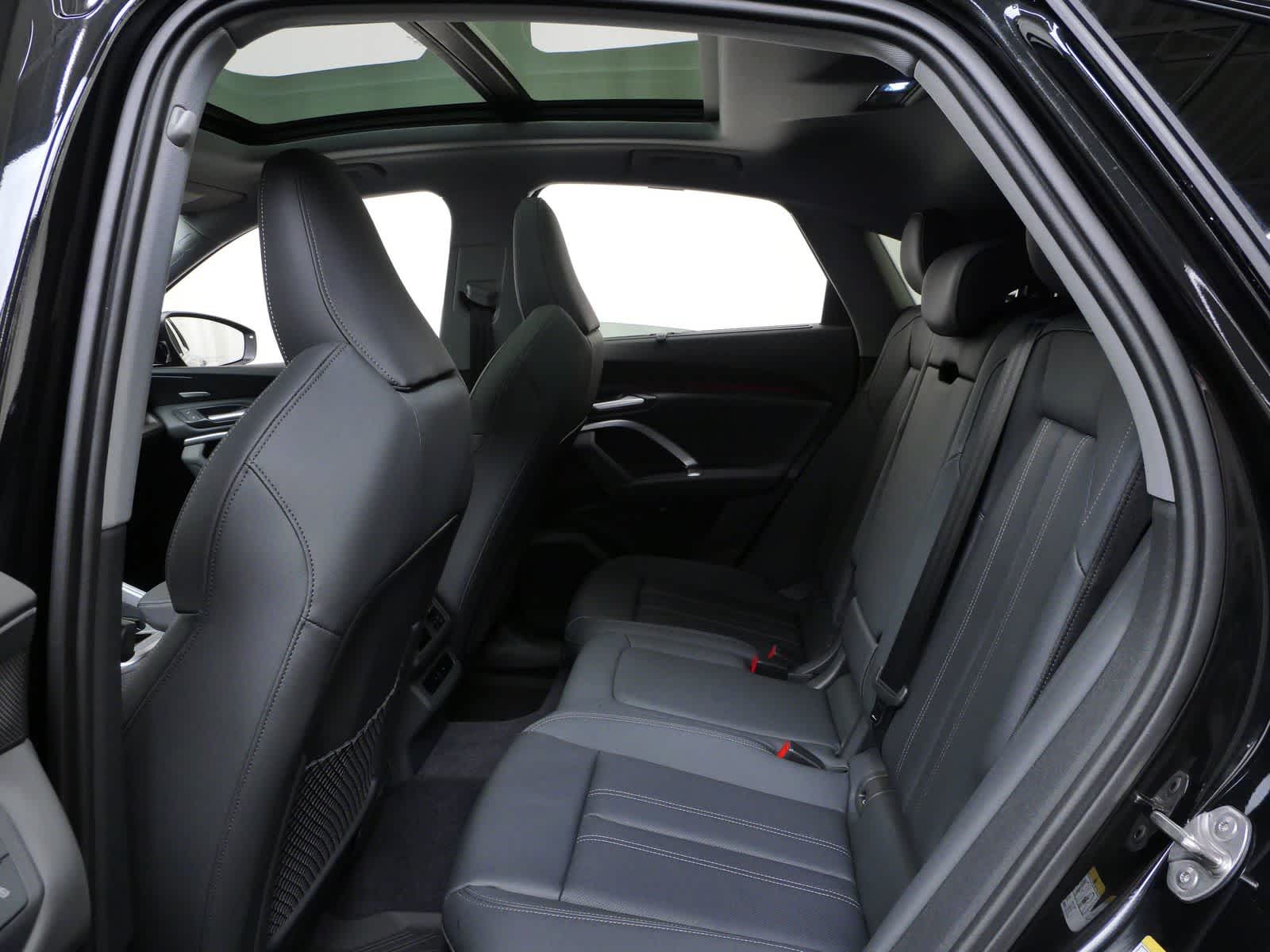 Thumbnail: 2026 Audi Q5 - 13