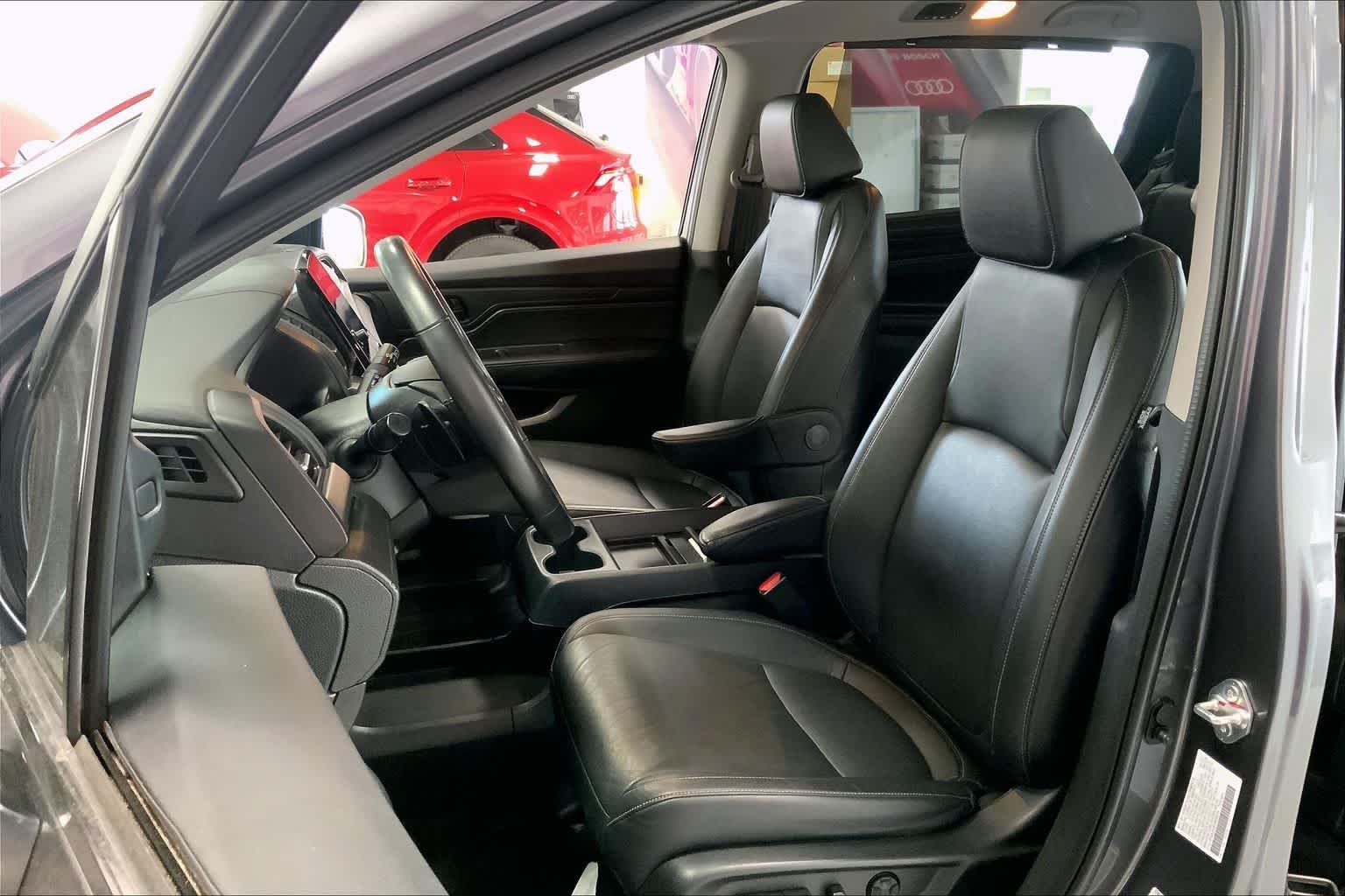 Thumbnail: 2023 Honda Odyssey - 10