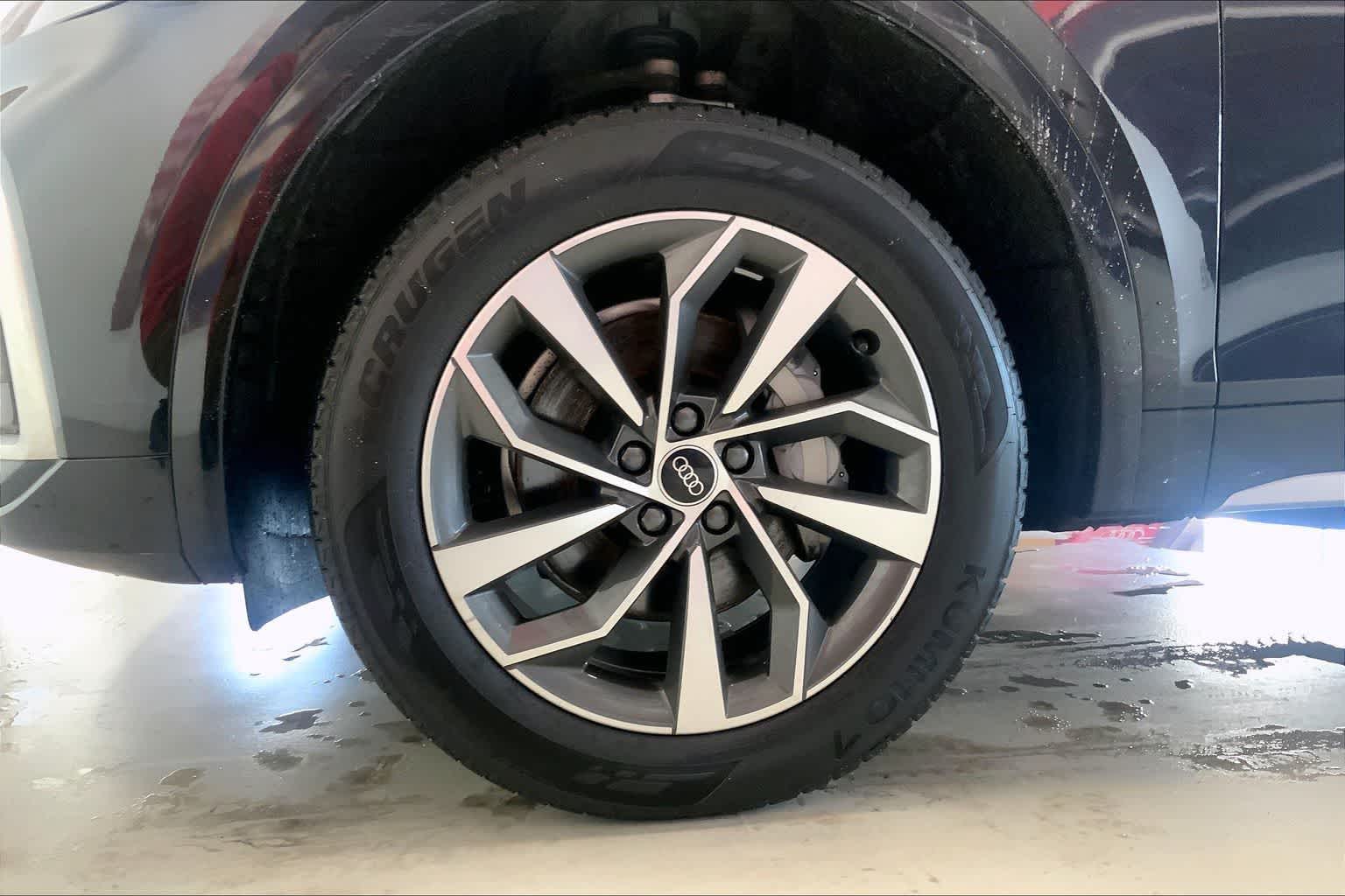 Thumbnail: 2023 Audi Q5 - 7