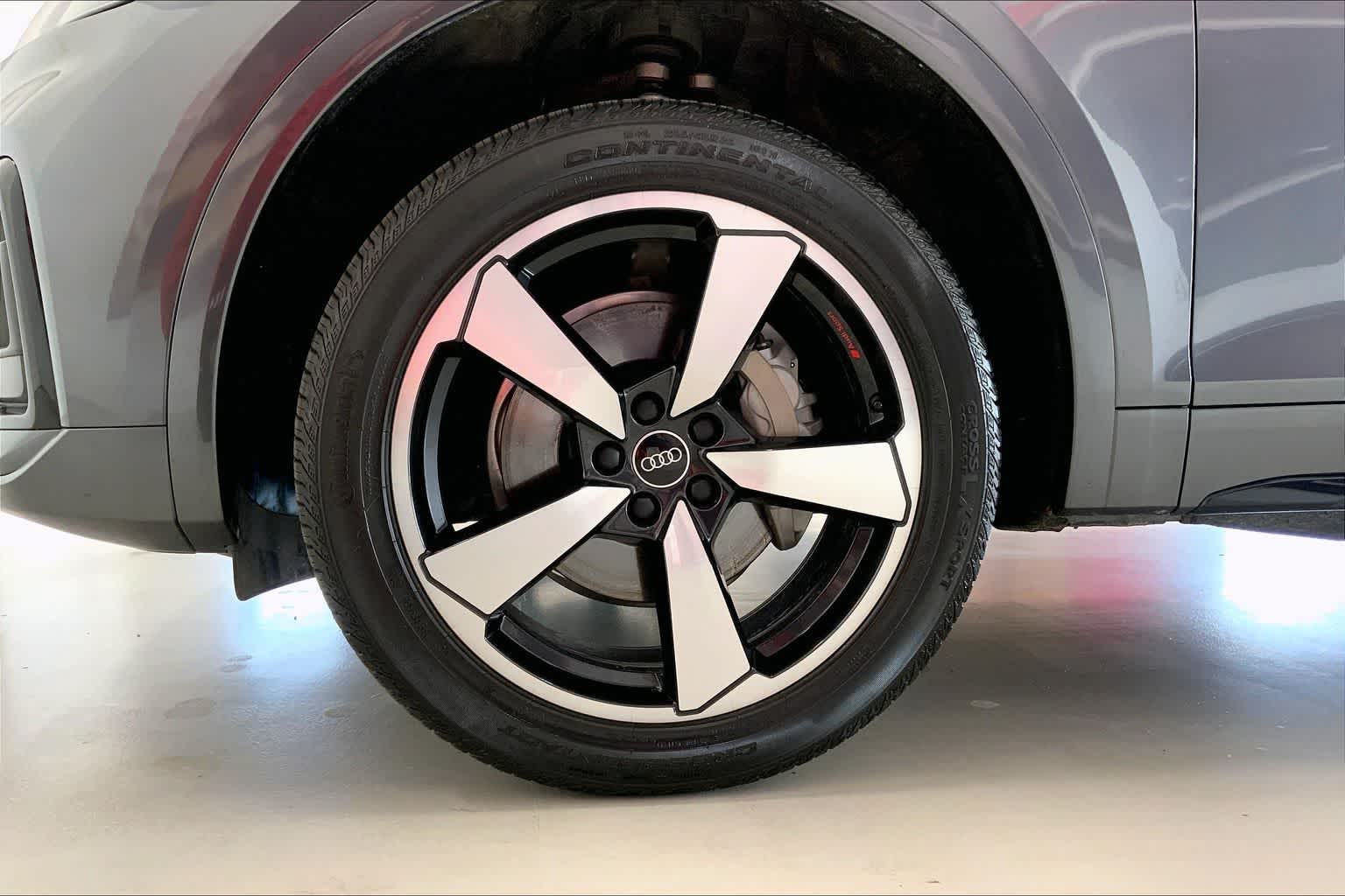 Thumbnail: 2023 Audi Q5 - 7