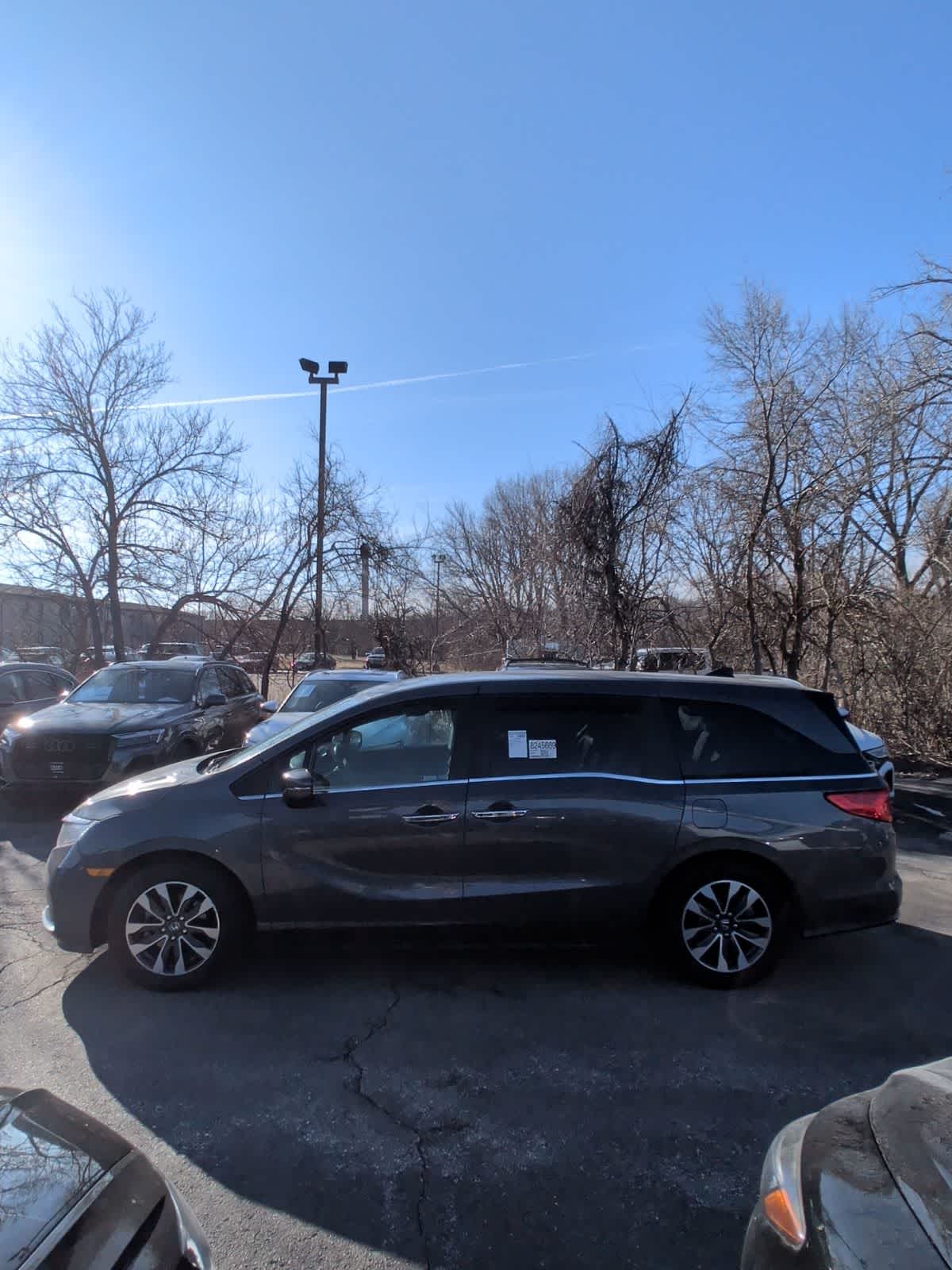 Thumbnail: 2023 Honda Odyssey - 3