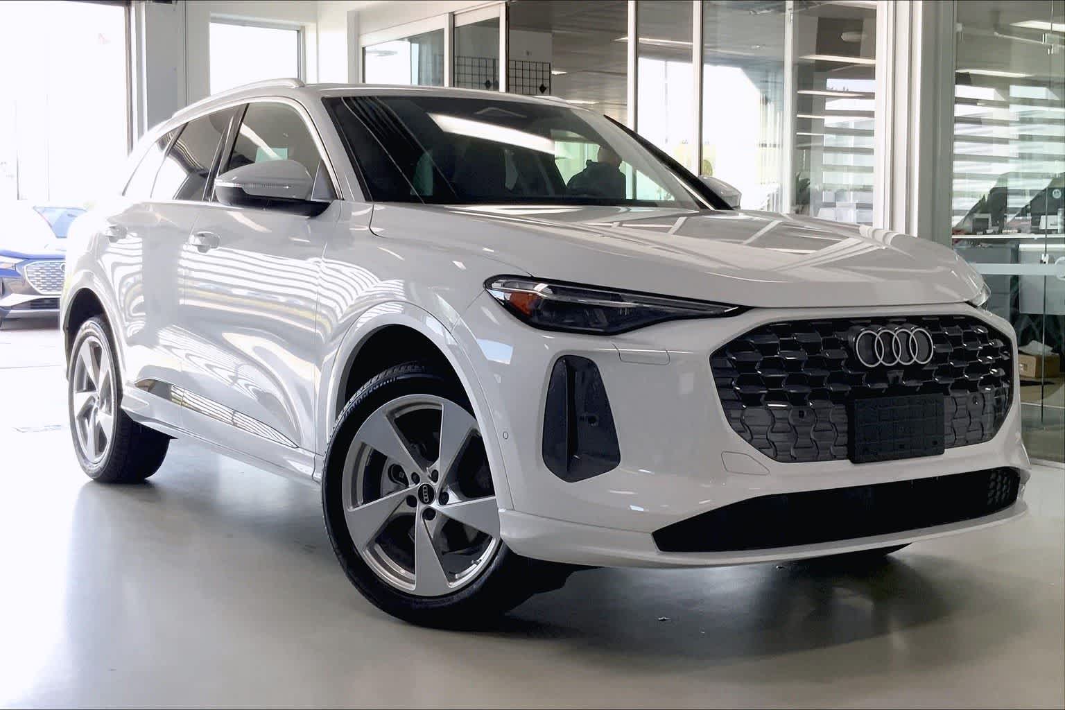 Thumbnail: 2025 Audi Q5 - 20