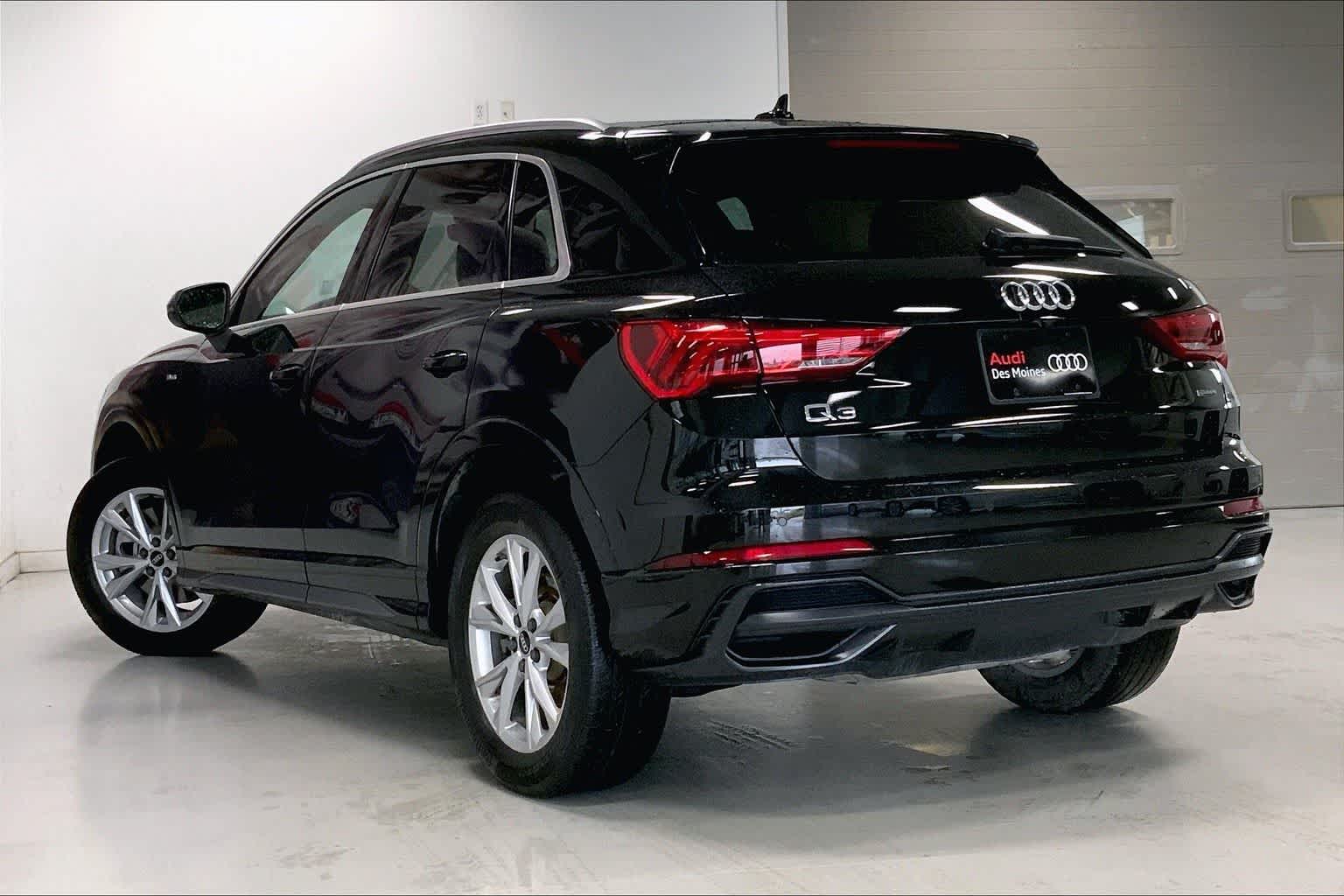 Thumbnail: 2022 Audi Q3 - 4
