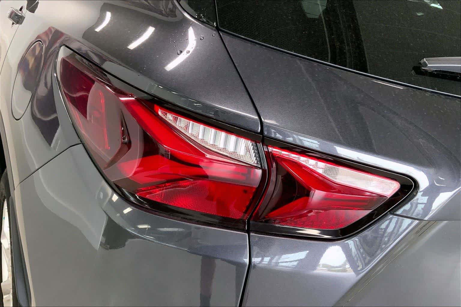 Thumbnail: 2022 Chevrolet Blazer - 29