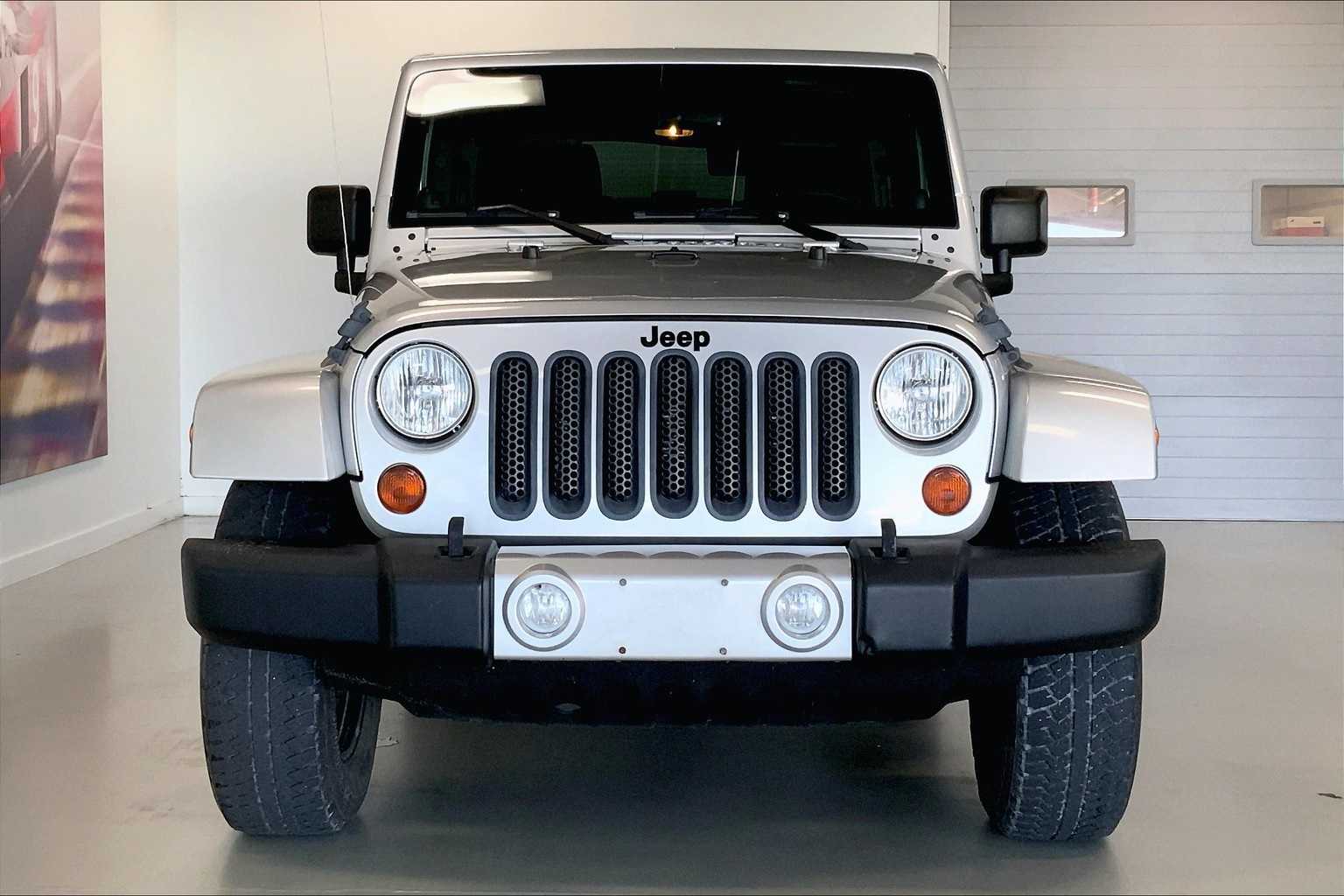 Thumbnail: 2012 Jeep Wrangler - 6
