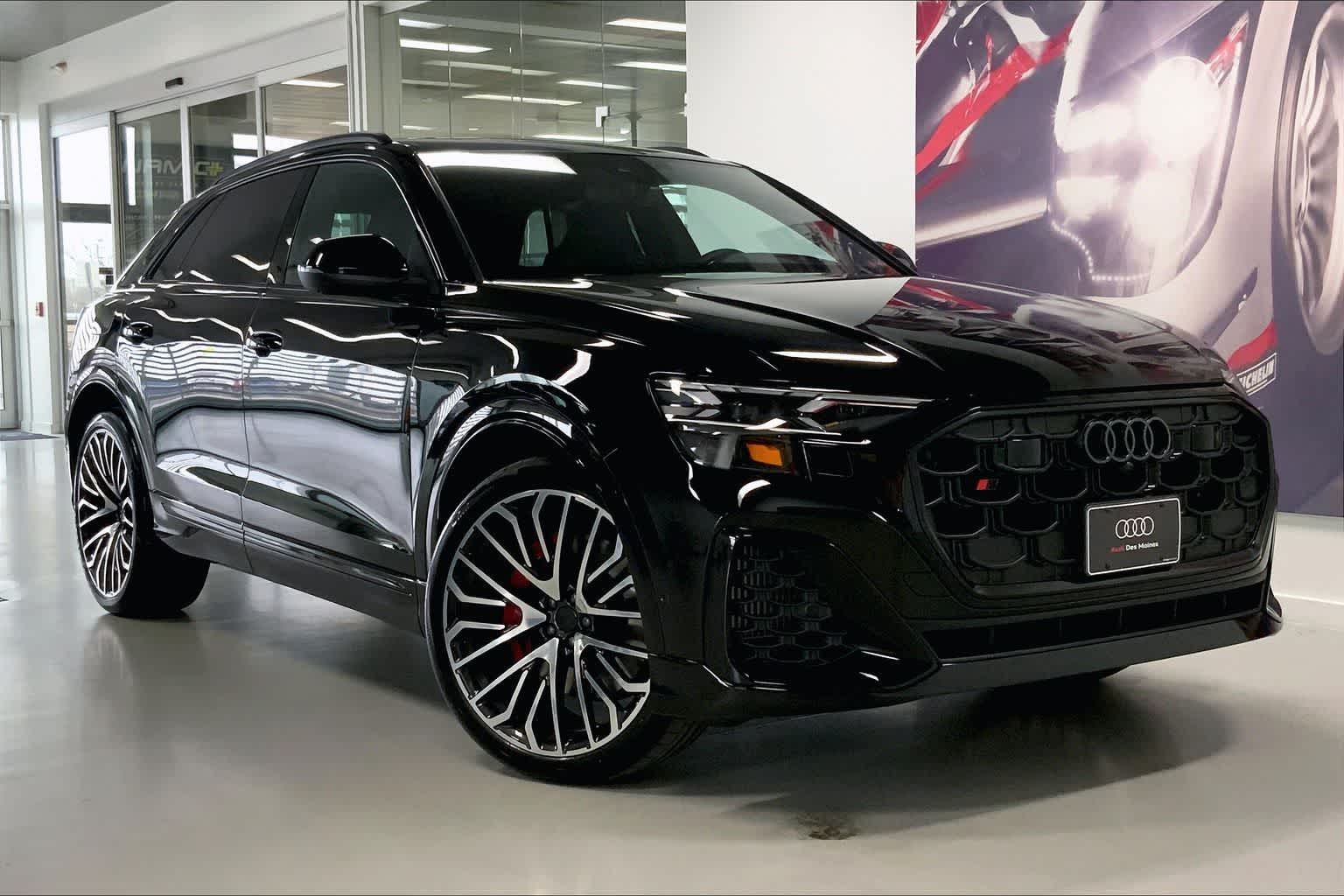 Thumbnail: 2026 Audi SQ8 - 20