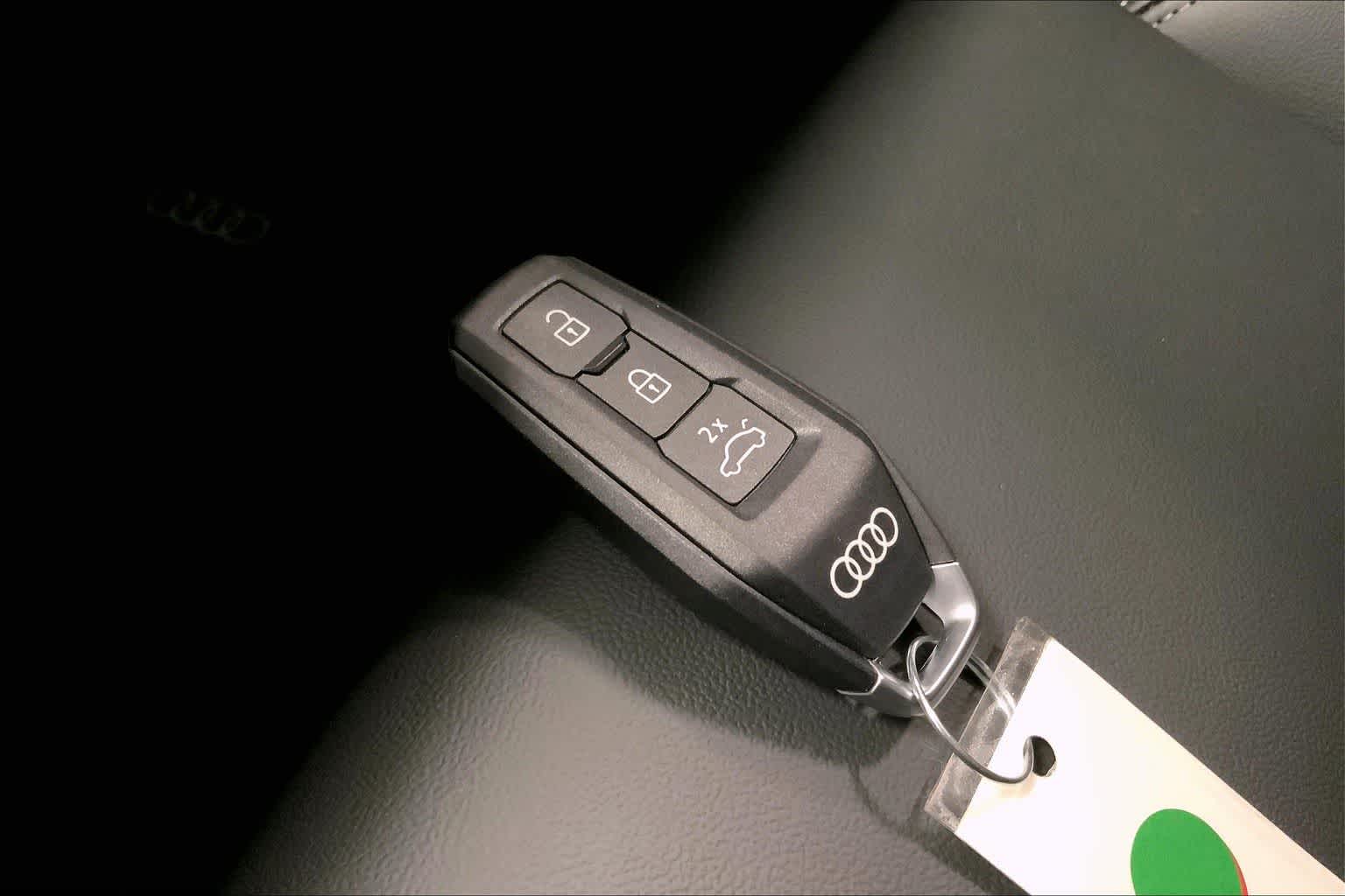 Thumbnail: 2025 Audi Q5 - 19