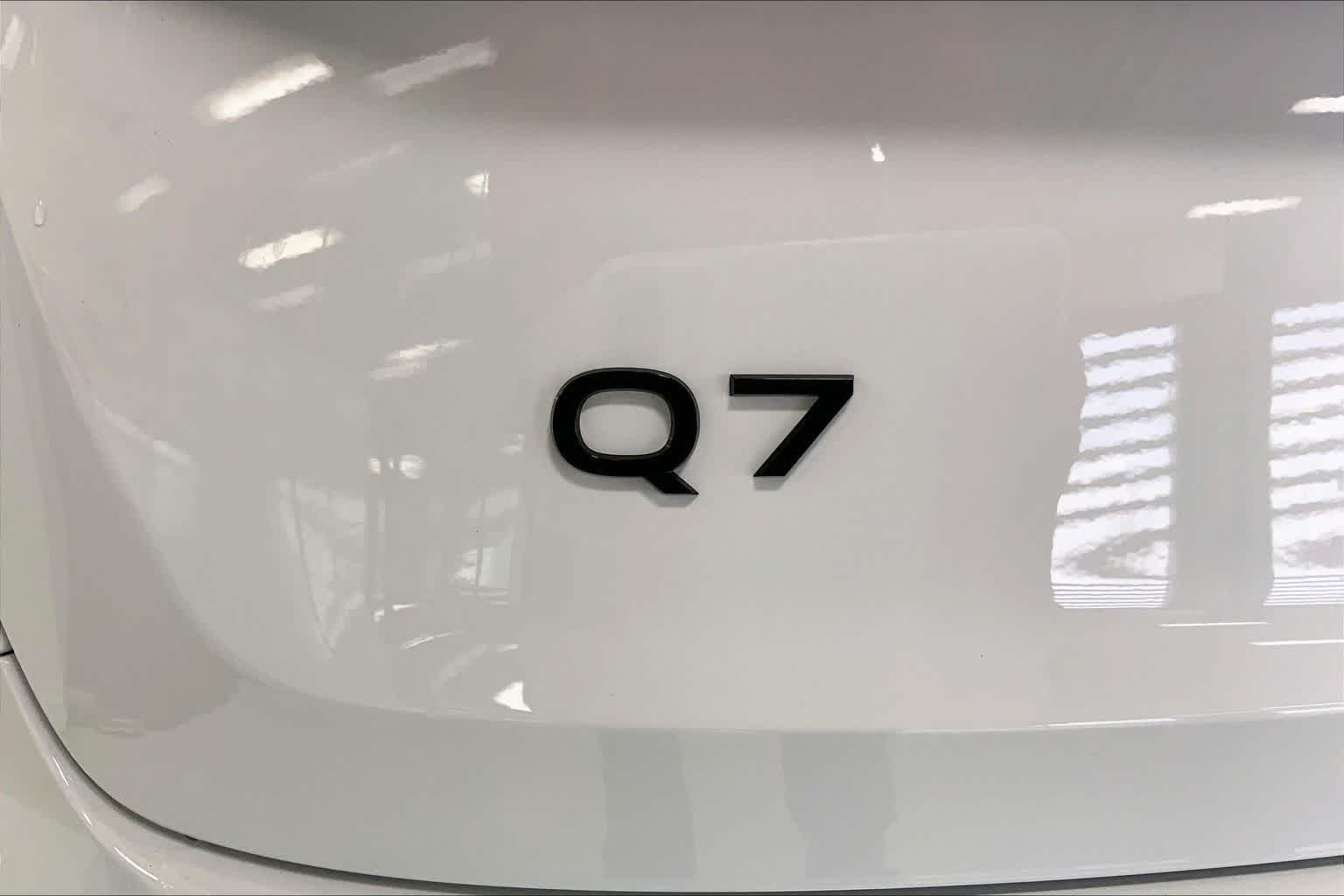 Thumbnail: 2026 Audi Q7 - 7