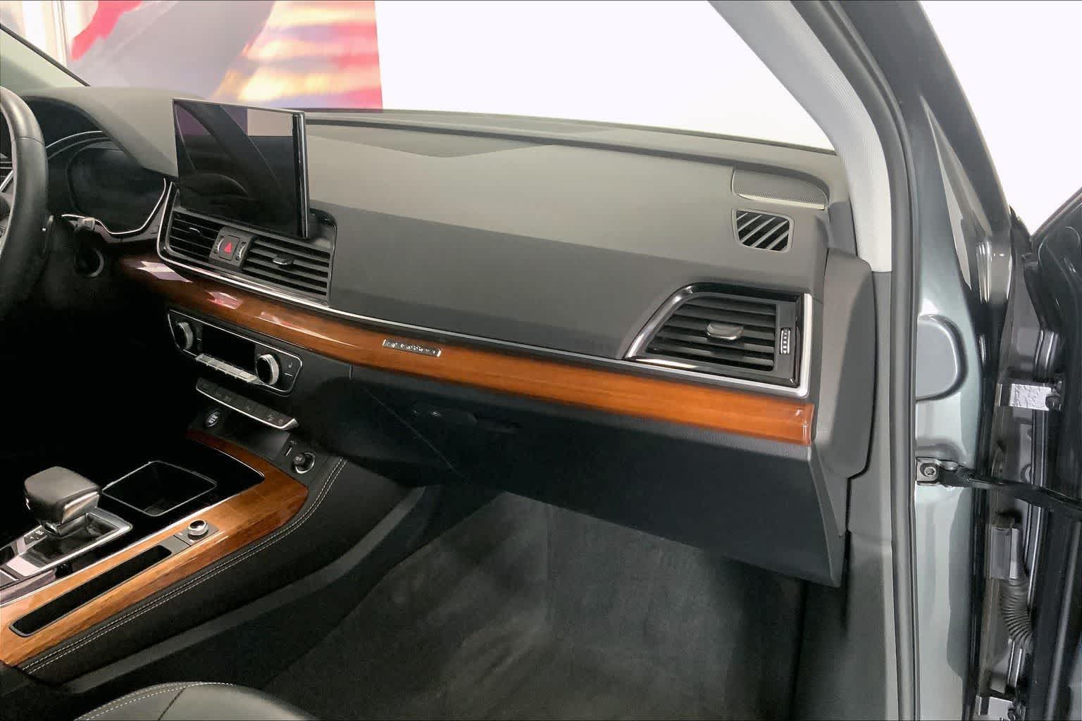 Thumbnail: 2023 Audi Q5 - 21