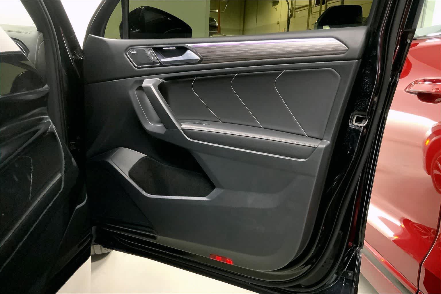 Thumbnail: 2023 Volkswagen Tiguan - 27