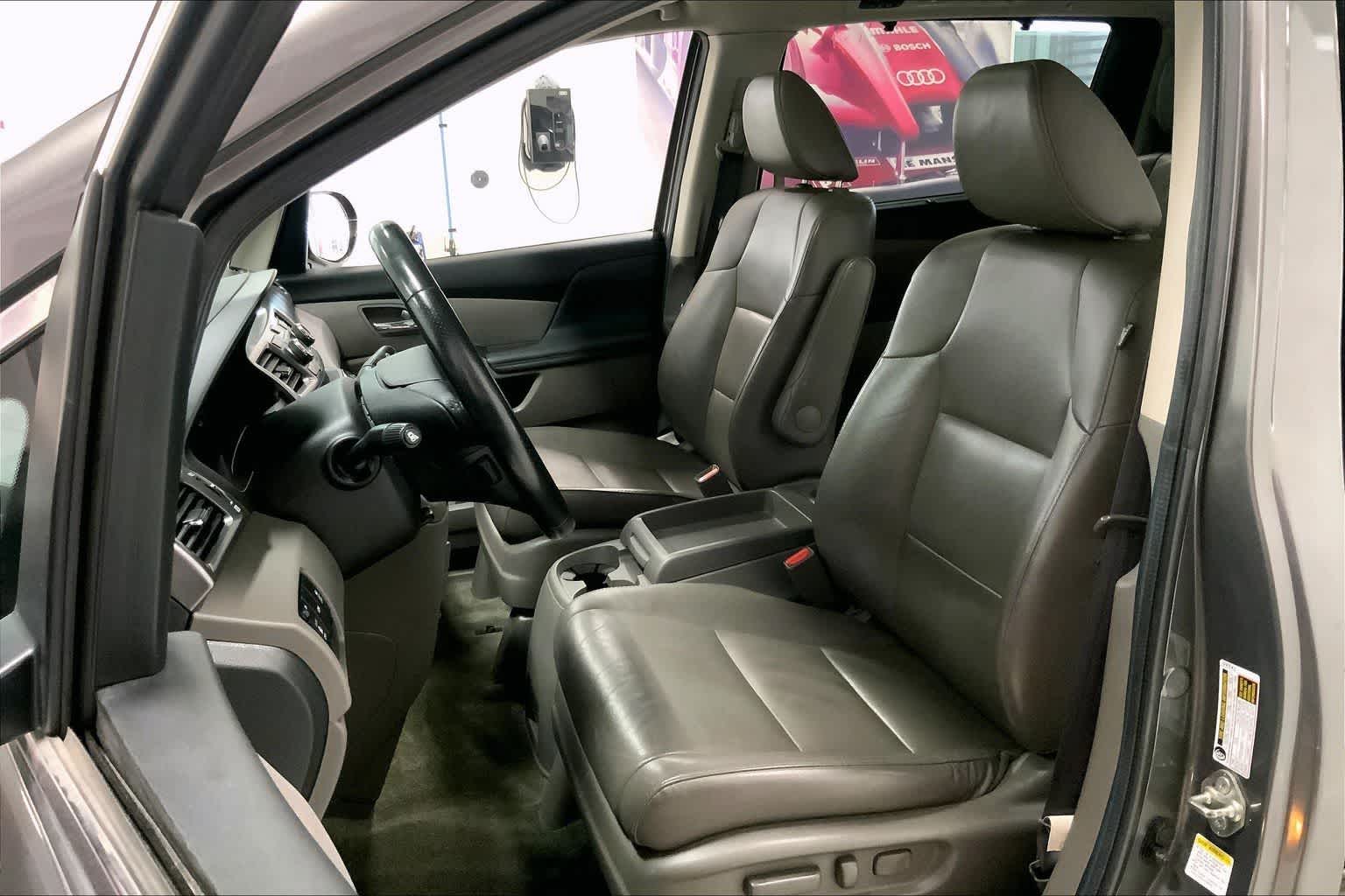 Thumbnail: 2014 Honda Odyssey - 10