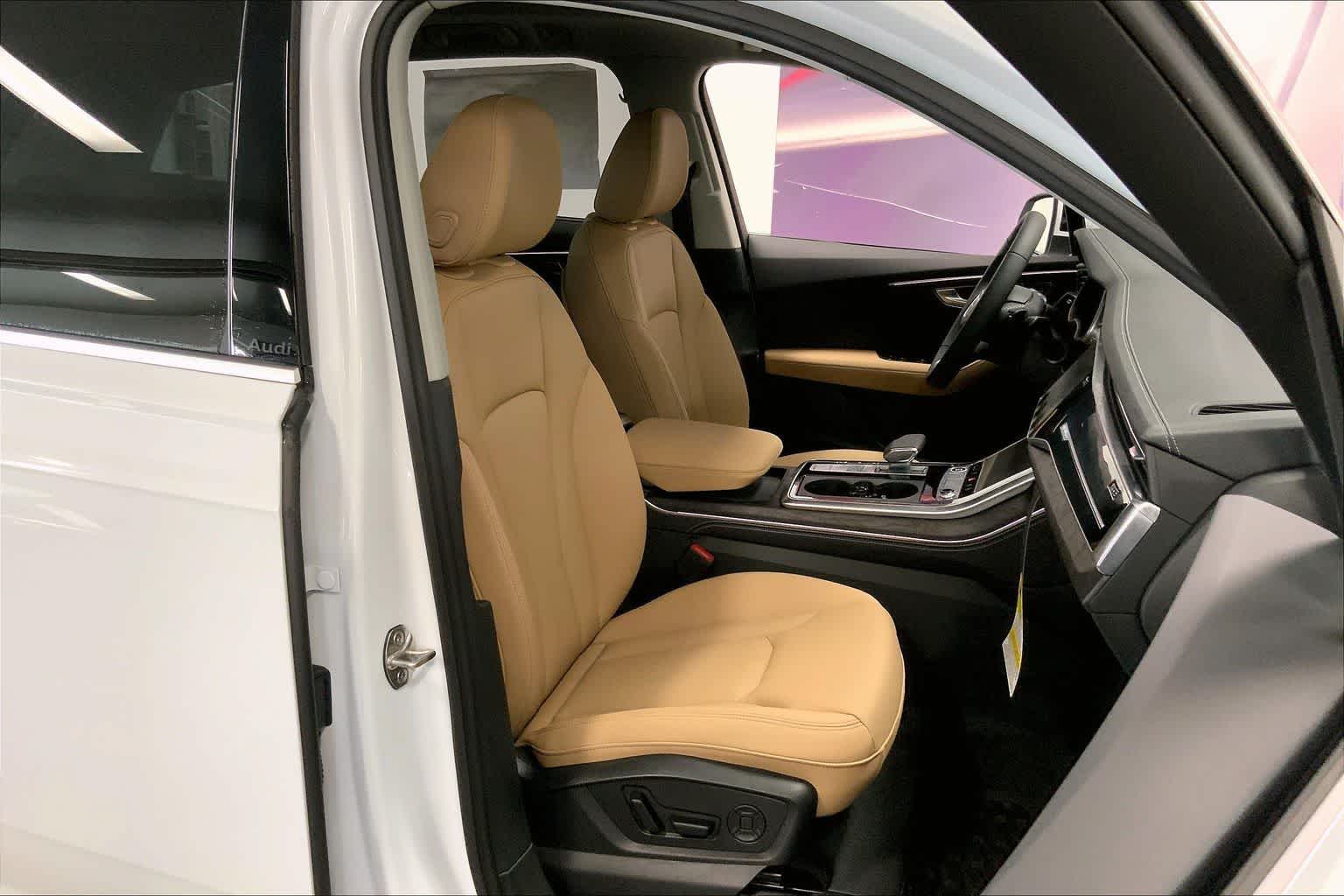 Thumbnail: 2025 Audi Q7 - 14