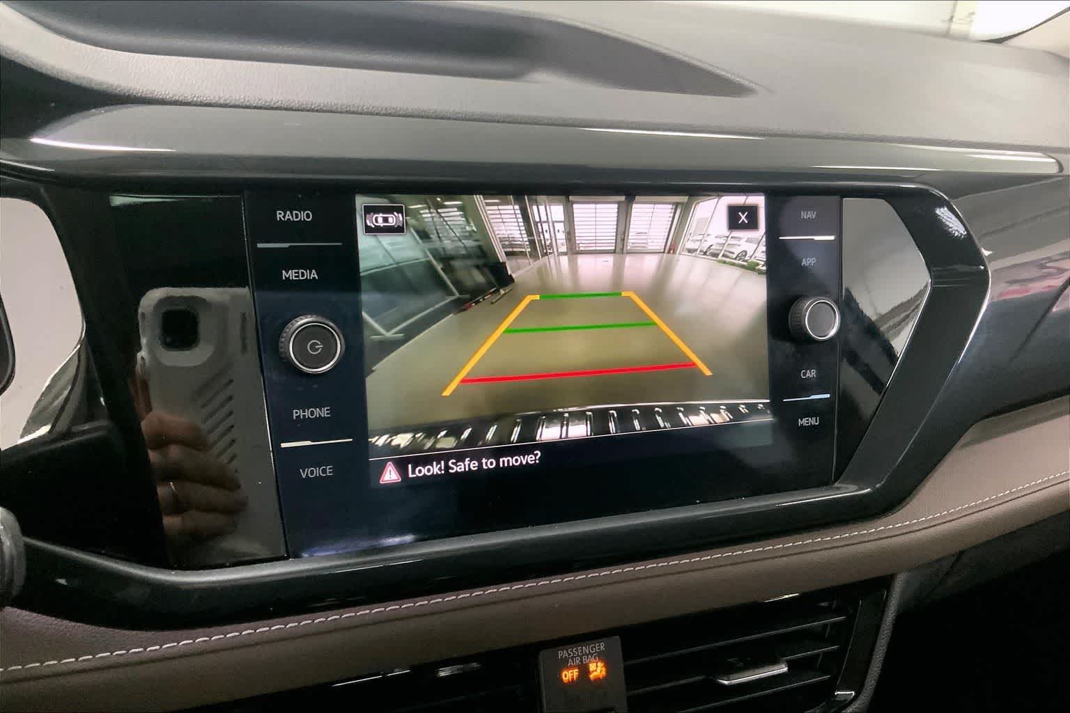 Thumbnail: 2023 Volkswagen Taos - 24