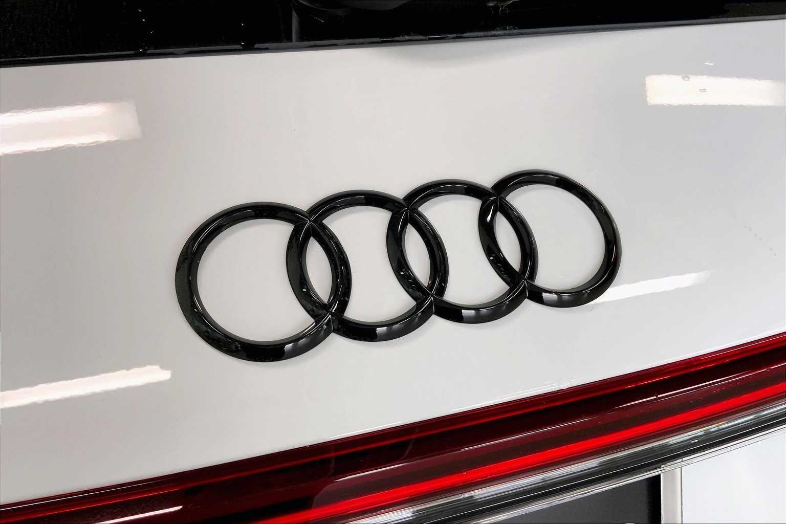 2025 Audi Q4 e-tron Premium Plus 7