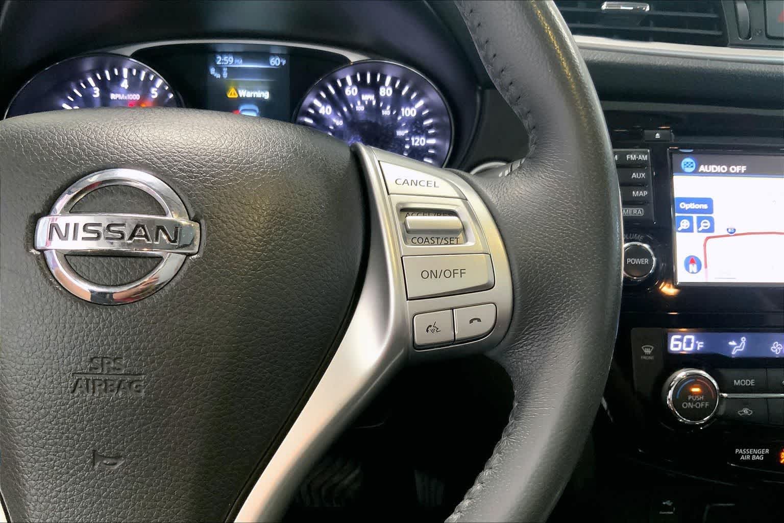 Thumbnail: 2016 Nissan Rogue - 23