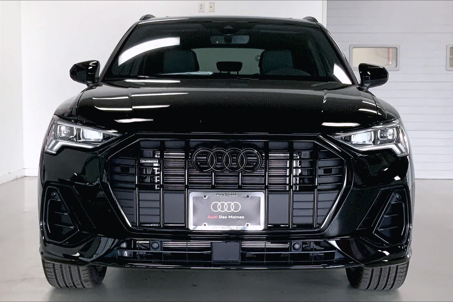 Thumbnail: 2025 Audi Q3 - 6