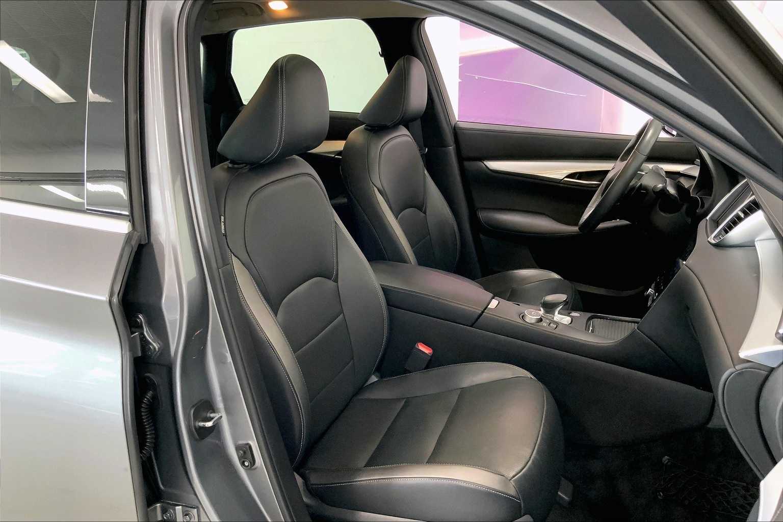 Thumbnail: 2019 INFINITI QX50 - 12