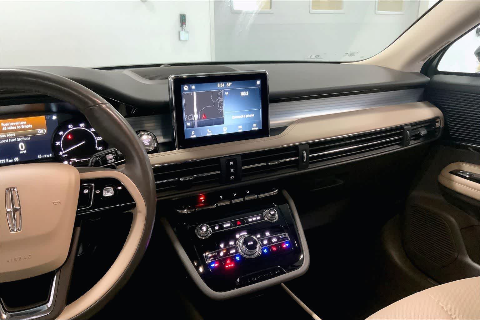 Thumbnail: 2022 Lincoln Corsair - 13