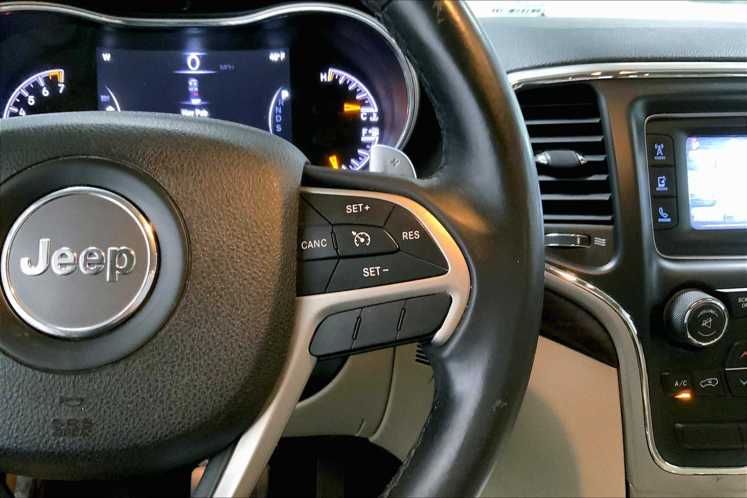 Thumbnail: 2014 Jeep Grand Cherokee - 24