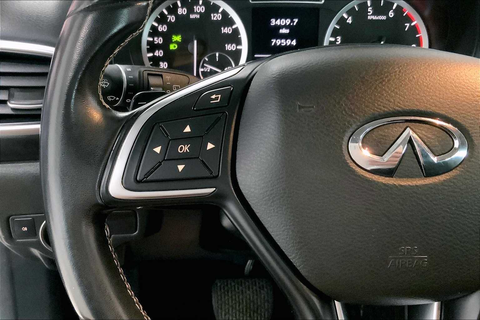 Thumbnail: 2017 INFINITI QX30 - 22