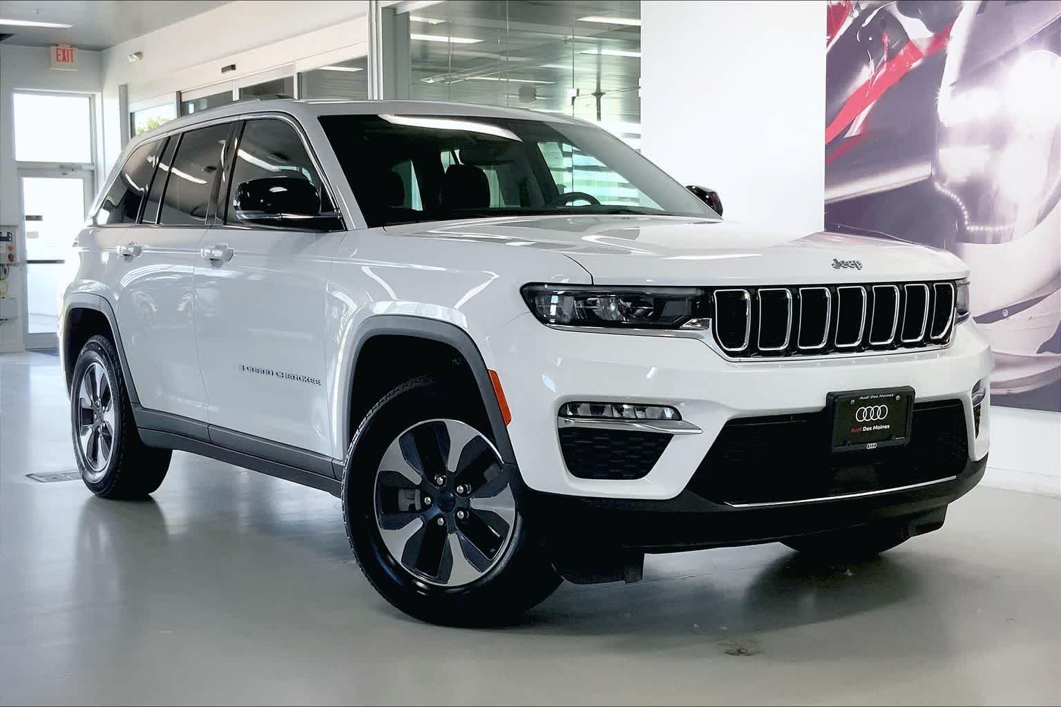 Thumbnail: 2022 Jeep Grand Cherokee - 19