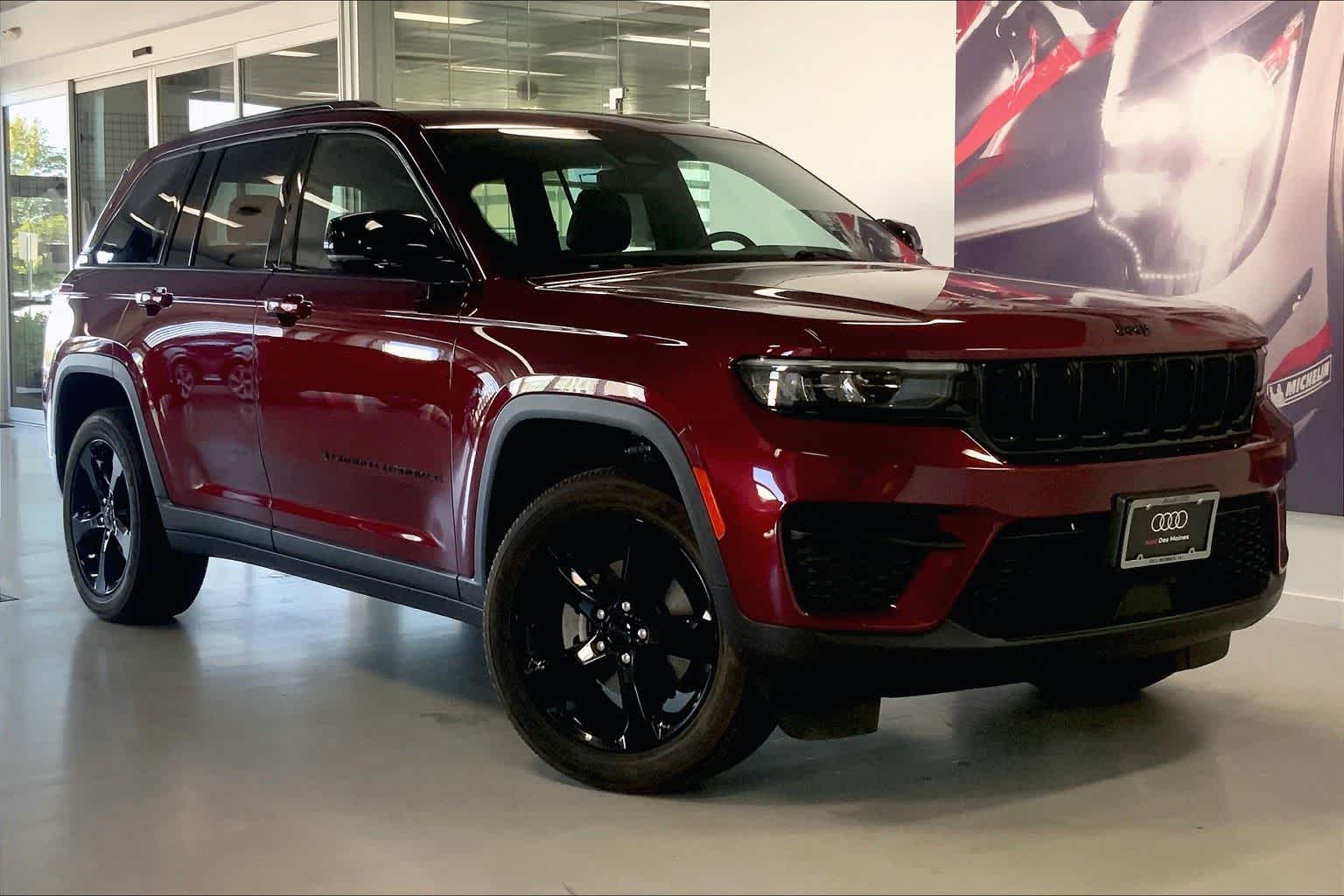 Thumbnail: 2023 Jeep Grand Cherokee - 19