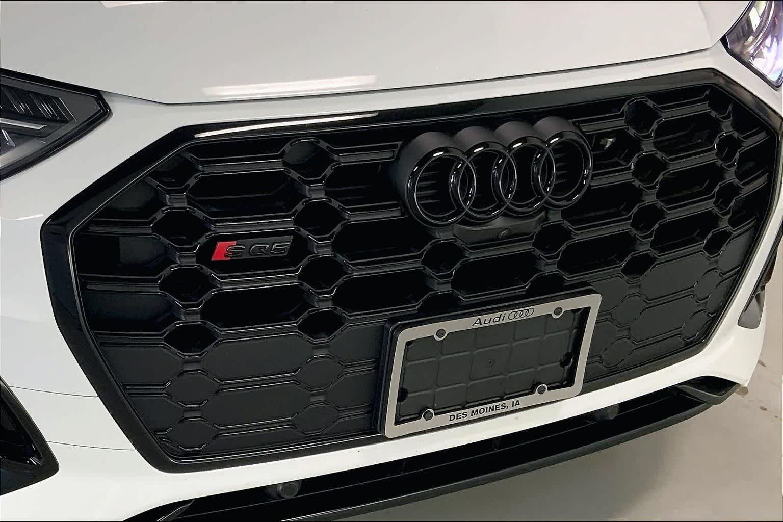 Thumbnail: 2025 Audi SQ5 - 33