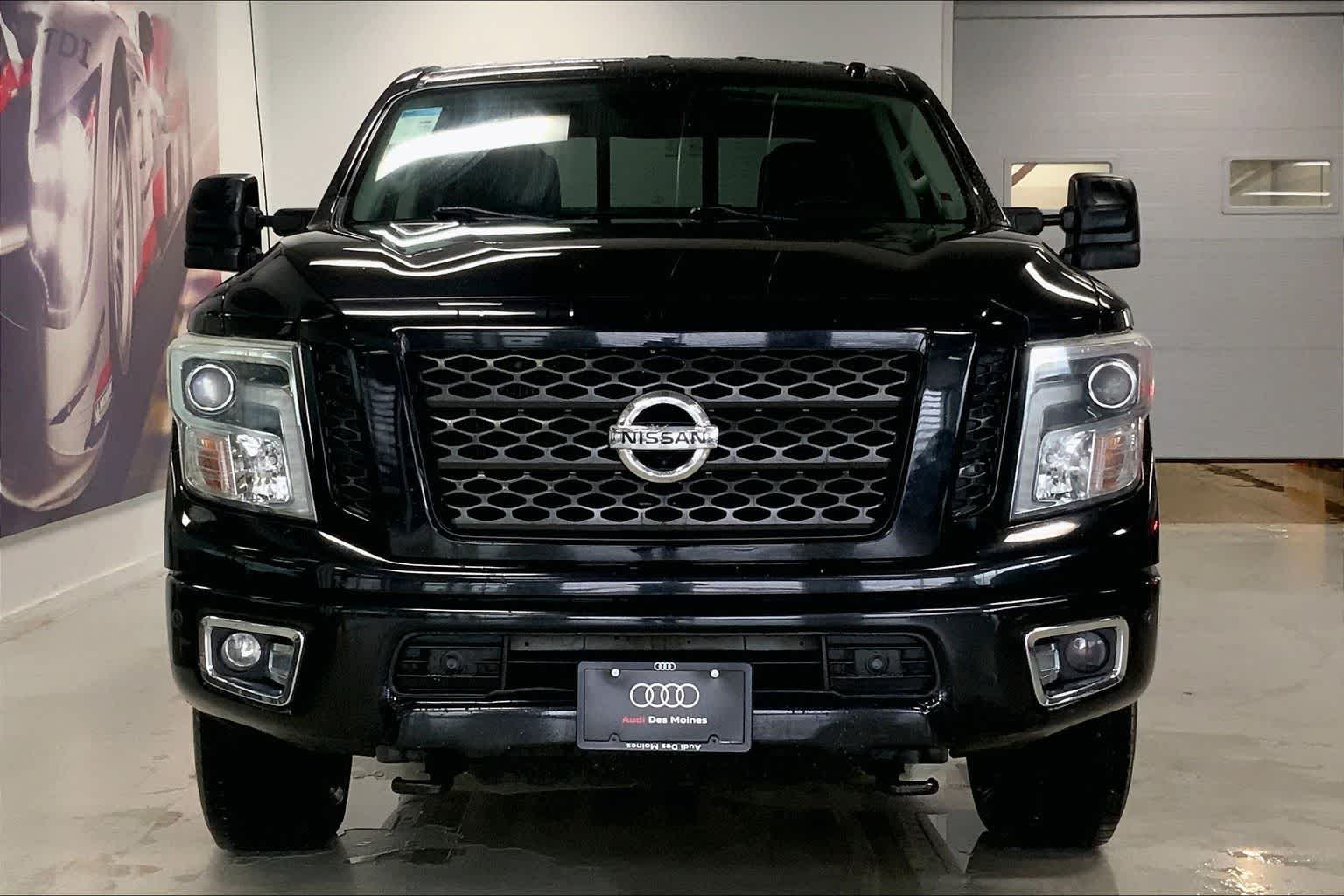 Thumbnail: 2017 Nissan Titan - 6